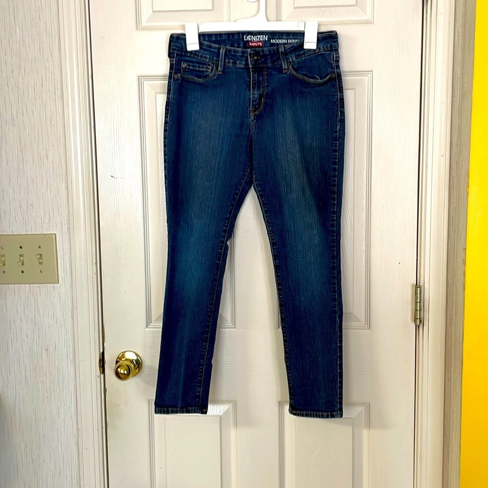 Denizen From Levi’s modern skinny jeans